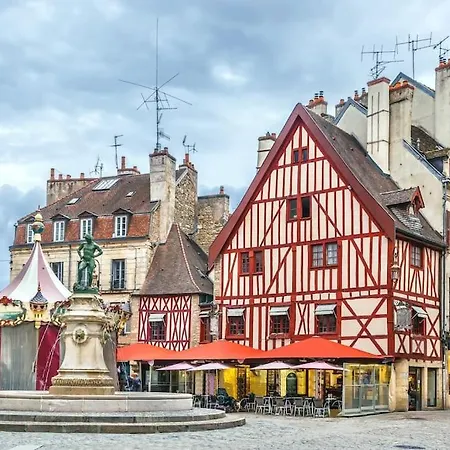 Le Romantique - Terrace & Jardin - Hypercentre - Rent Immo アパート